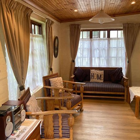 Haus Barbara Guest House Bredasdorp Bagian luar foto