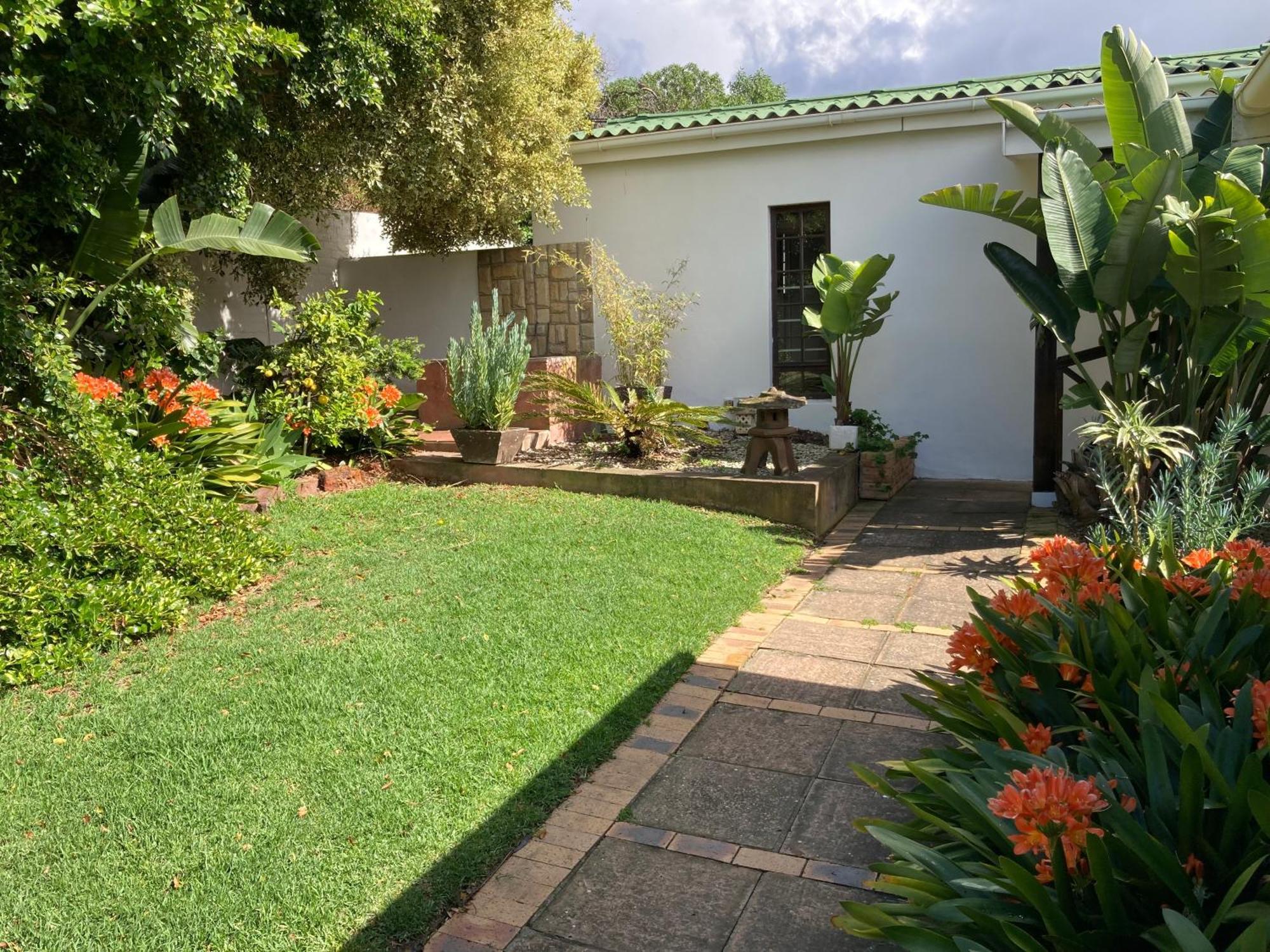 Haus Barbara Guest House Bredasdorp Bagian luar foto