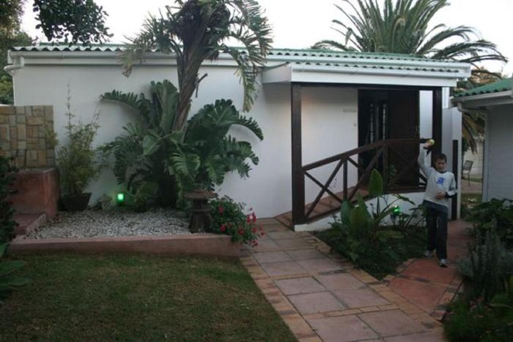 Haus Barbara Guest House Bredasdorp Bagian luar foto