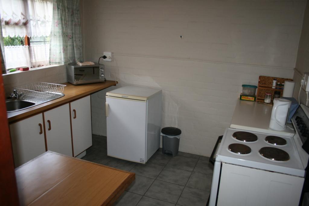 Haus Barbara Guest House Bredasdorp Bagian luar foto